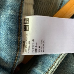 UNIQLO JEANS ライトブルー デニムパンツの画像
