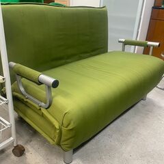 リサイクルショップどりーむ天保山店　No2462 ソファベッド　とっても落ち着く抹茶色🎵　広げればマットレス代わりにも🎵の画像