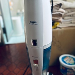 ツインバード　スティッククリーナー コード式 自立します！　2021年製の画像