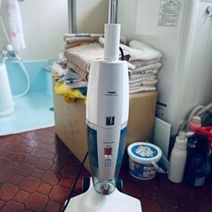 ツインバード　スティッククリーナー コード式 自立します！　20...