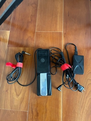 シンセサイザー　ローランドJUNO-DS 中古