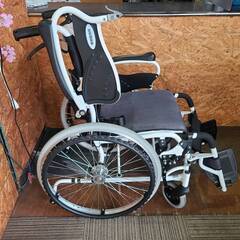 【愛品館 市原店】✔店頭取引限定✔幸和製作所 テイコブ WHS09-BE 自走式車いすの画像