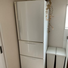 冷蔵庫差し上げます