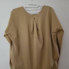 長袖カットソー Mサイズの画像