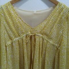 五分袖　ゆったりトップス　M イエロー　シフォンの画像