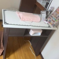 ネイルテーブル5月30日のみ対応
