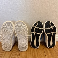 【2足セット】NIKEスニーカー（15・16㎝）の画像