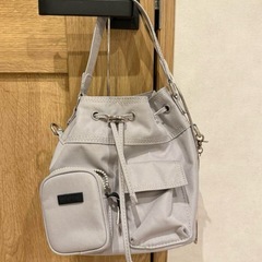 MOUSSY UTILITY BUCKET BAG