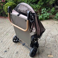 GO HOUT Multi pet stroller ペットカート 大型 犬用カート 猫用カート 多頭 飼育 韓国ブランド 折り畳みの画像