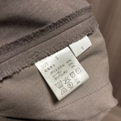 セットアップ グレージュの画像