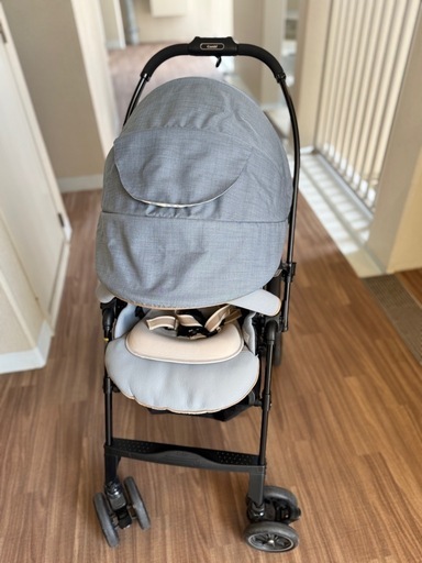 【受け渡し予定者決まりました
】コンビ メチャカル ハンディ オート4キャス エッグショック