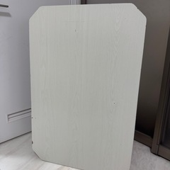 折りたたみ机　テーブル