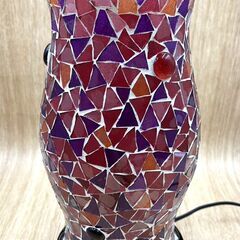 【終】【B22】モザイクランプ/電気スタンド/ガラス/ランプ/花瓶型/赤紫系の画像