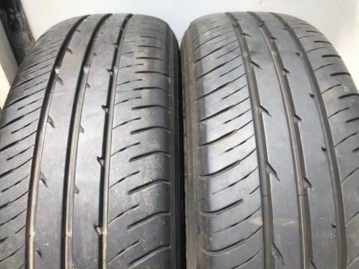 アクア等に！TOYO  185/65R15 溝あり ノーマルタイヤ