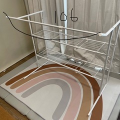 押入れ収納ハンガーラック　の画像