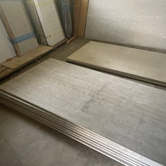 第3弾！差し上げます！建材.フレシキル板.スレート板.ボード少々！