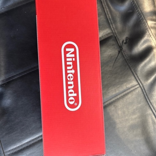 新品、未開封　任天堂Switch light