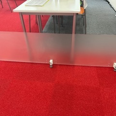 デスクパーテーション　クランプ式　W1800mm