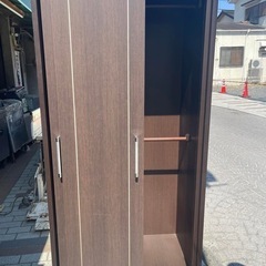 洋服箪笥