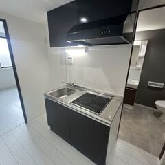 海老名駅・破格の初期費用⭐️敷・礼・仲0円⭐️システムキッチン、キッチン未使用、給湯、バストイレ別、脱衣所、浴室乾燥機、浴室未使用、シャワー − 神奈川県