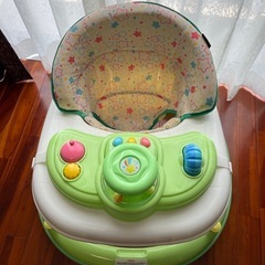 西松屋　歩行器