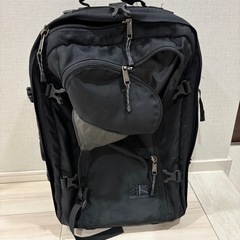 スーツケース