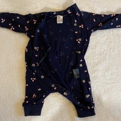 H&M 1-2ヶ月　ベビー服　花柄　紺色　カバーオール　56サイズの画像