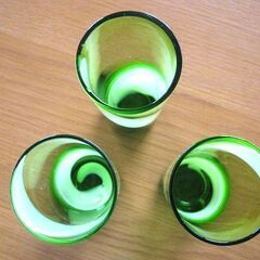 アンティークな色付グラス（グリーン）３個セットの画像
