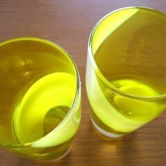 アンティークな色付グラス（イエロー）２個セットの画像