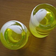アンティークな色付グラス（イエロー）２個セットの画像