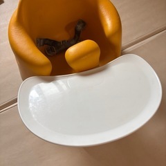 Bumbo バンボ　ベビーソファー　テーブル付きの画像