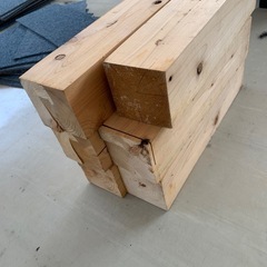 9cm角　長さ約40cm木材　の画像