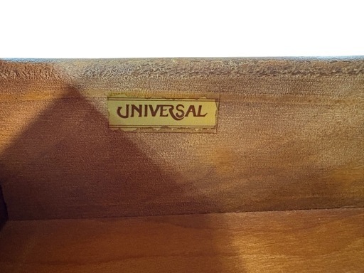 NO.2427 《お値下げ中!!》UNIVERSAL ユニバーサル アメリカ輸入家具 タンス 収納 家具 中古
