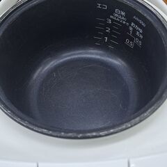 リサイクルショップどりーむ鹿大前店　No1893　炊飯器　タイガー　2012年製　3合　釜傷有　の画像