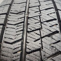 BS BRIDGESTONE BLIZZAK VRX2 205/60R16 16インチ スタッドレス 4本 22年製 バリ溝 アテンザスポーツ ビアンテ ヴォクシー等　(KTI330)クレジットカード QRコード決済可能の画像