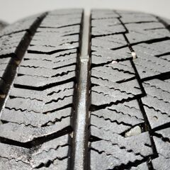 BS BRIDGESTONE BLIZZAK VRX2 205/60R16 16インチ スタッドレス 4本 22年製 バリ溝 アテンザスポーツ ビアンテ ヴォクシー等　(KTI330)クレジットカード QRコード決済可能の画像