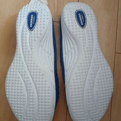 　CHARKIESマリンシューズではなかろうかと思われる靴　M(25.0～25.5㎝)　未使用品の画像