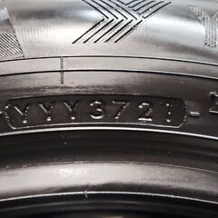 YOKOHAMA ice GUARD iG70 185/60R16 16インチ スタッドレス 1本 21年製 バリ溝 フィット アクア MAZDA2 デミオ等　(KTD397)クレジットカード QRコード決済可能の画像