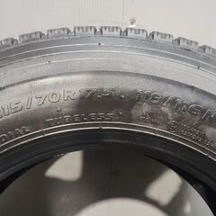 TOYO M935 215/70R17.5 118/116N LT 17.5インチ ライトトラック用 スタッドレス 1本 23年製 バリ溝 キャンター コースター等　(KTT513)クレジットカード QRコード決済可能の画像