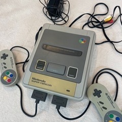スーパーファミコン本体　ソフト8本の画像