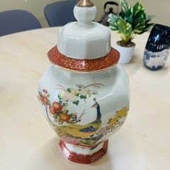薩摩焼の飾壺（未使用品）の画像