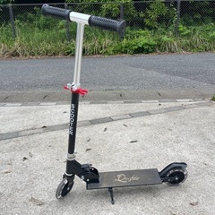 キッズ　キックボード
