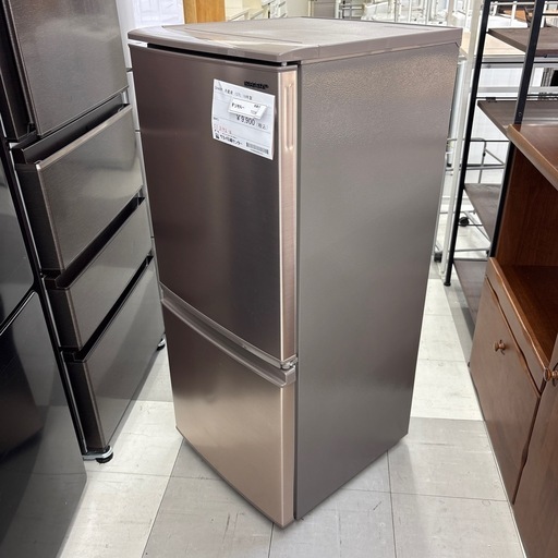 リユースのサカイ栃木店☆ジモティ割あり☆ SHARP 冷蔵庫 SJ-GD15G