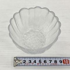 直接引き取り5%OFF　ガラス食器まとめて合計11枚セット ガラス ガラス器 取り皿 鉢 サラダボウル 食器 一般家庭用品 厨房小物 中古 5011145の画像