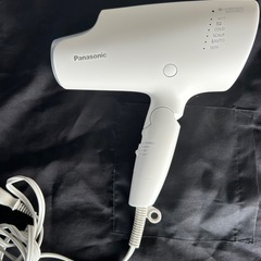 某フリマサイトの約半額　美品
Panasonic ヘアードライヤー