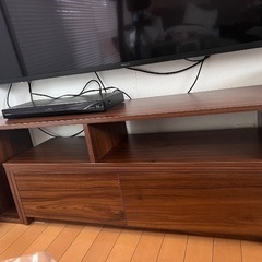 伸縮テレビ台
