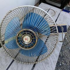 昭和レトロ壁掛け扇風機　日立