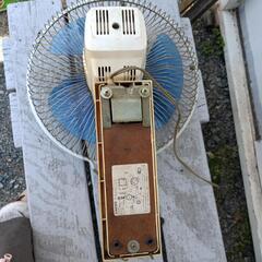 昭和レトロ壁掛け扇風機　日立の画像
