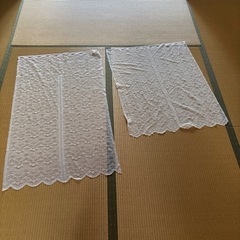 レースのれん2枚