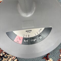 【動作品！中古】扇風機 SANYO/サンヨー グレー 灰色 EF-30M(HD) 夏場 家電  電化製品 清涼 1点の画像